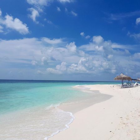 Ukulhas Villa Oceanview Hotel & Spa 外观 照片