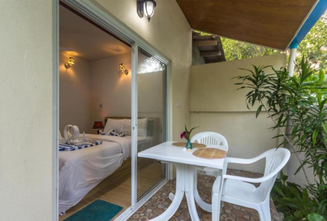 Ukulhas Villa Oceanview Hotel & Spa 外观 照片