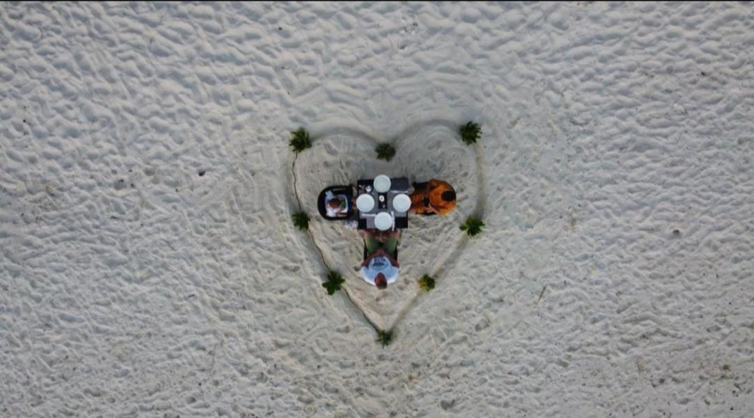 Ukulhas Villa Oceanview Hotel & Spa 外观 照片
