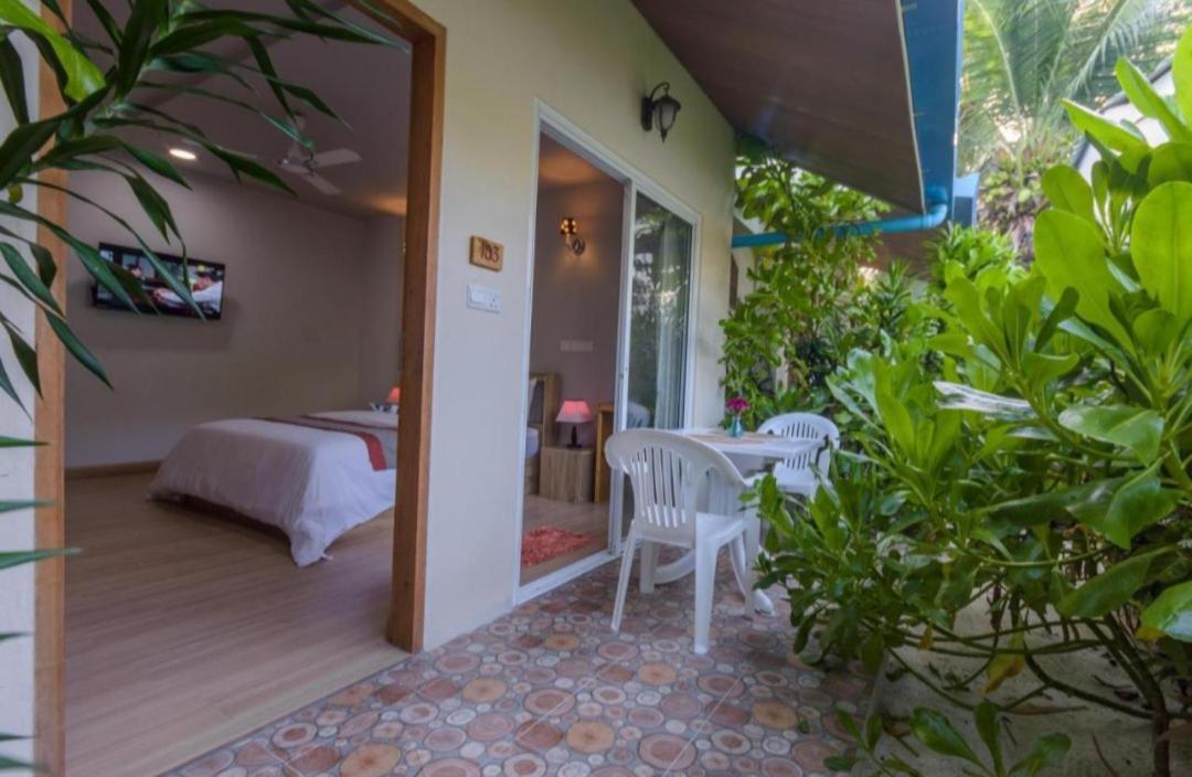 Ukulhas Villa Oceanview Hotel & Spa 外观 照片